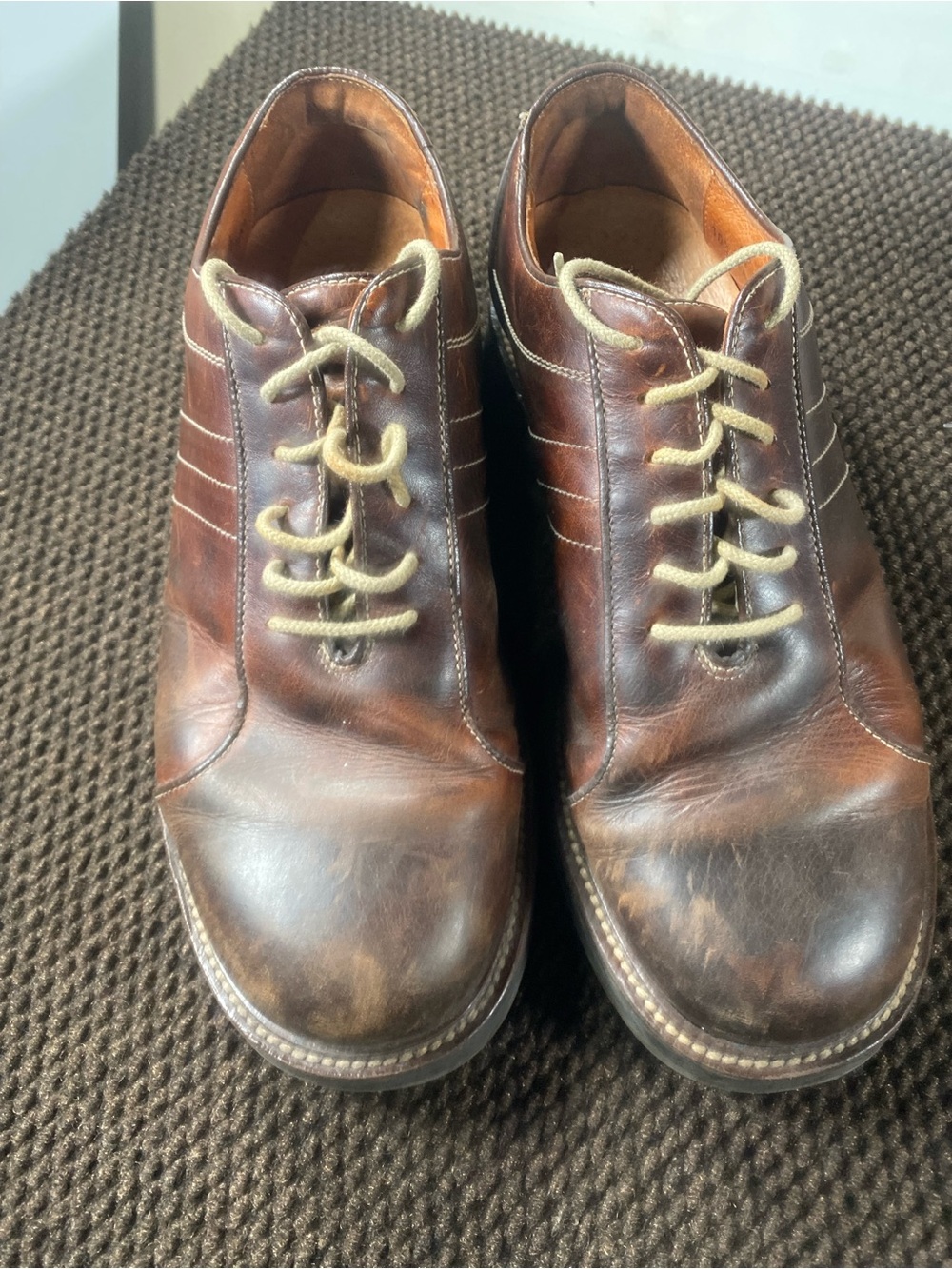 Johnston & Murphy Brown Leather Lace-Up Derbys